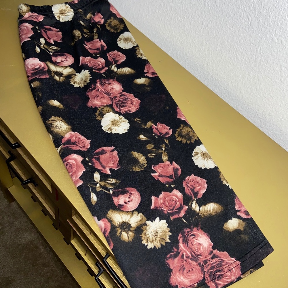 Black Skirt with Floral Print - Picture 4 of 4